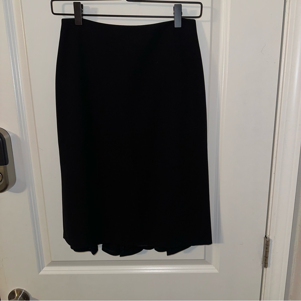 Ann Taylor‎ Size 0 Black Skirt